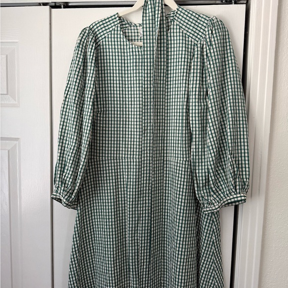 Pomander Place Dresses & Skirts - Pomander Place Green and White Long Sleeve Gingham Dress